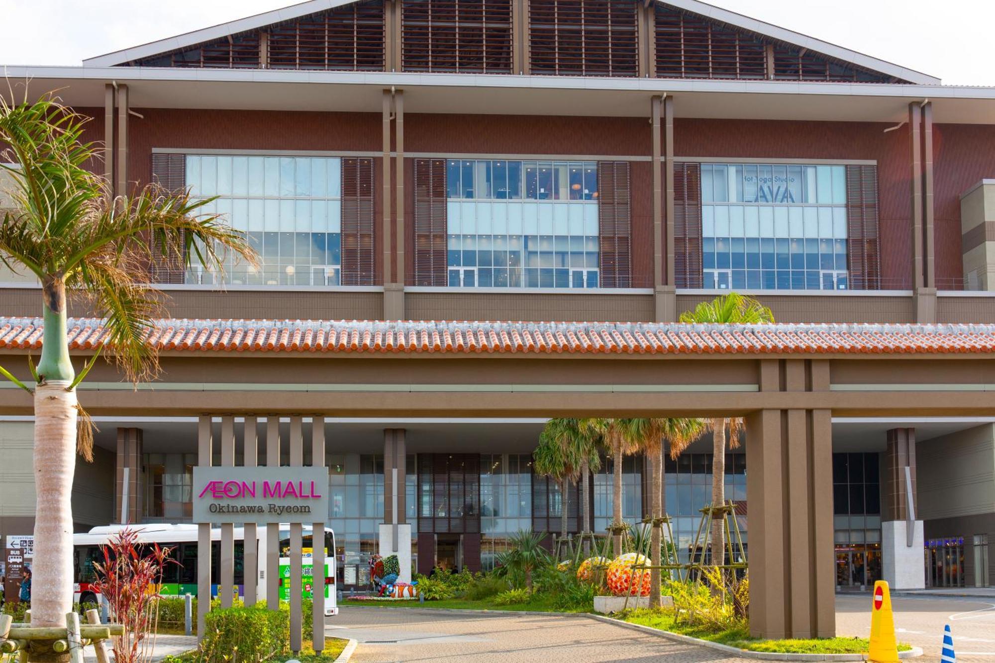 Rizo Zaizen Hotel Ginowan Exterior foto
